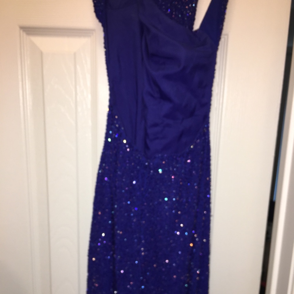 PROM DRESS - Picture 4 of 7
